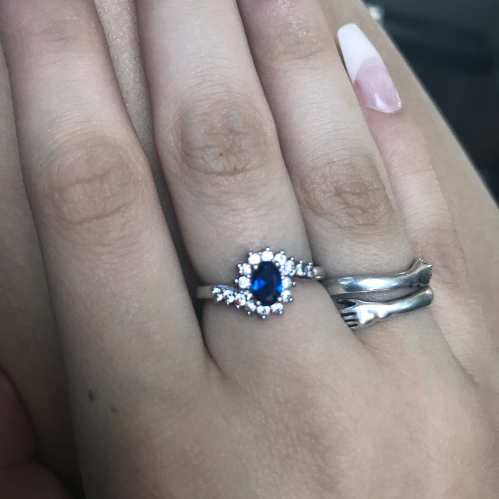 Elegant Sterling Silver and Blue Sapphire Ring